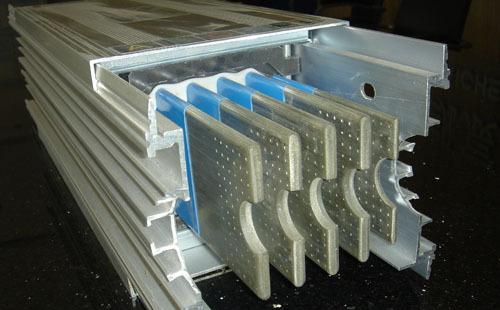 相比電纜，母線槽的技術性能優勢有哪些？