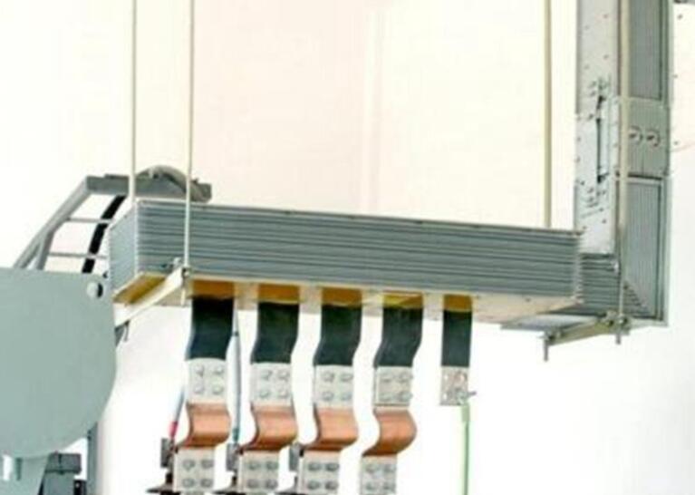 母線槽在設備配線時的注意事項